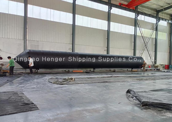 Kualitas Marine Rubber Airbag with Multi Point Lifting Harness for Balanced Crane Operations and Durable Synthetic Tire Cord pabrik