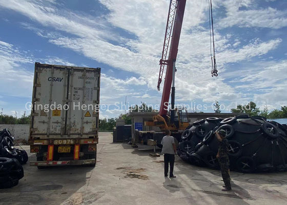 Kualitas Perahu Karet Fender Tiup Dengan Bola Karet pabrik