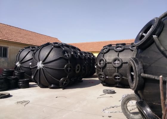 Kualitas Pelindung Fender Karet Laut Asli Sangat Tahan Lama dan Awet dengan Standar ISO 17357 2014 pabrik