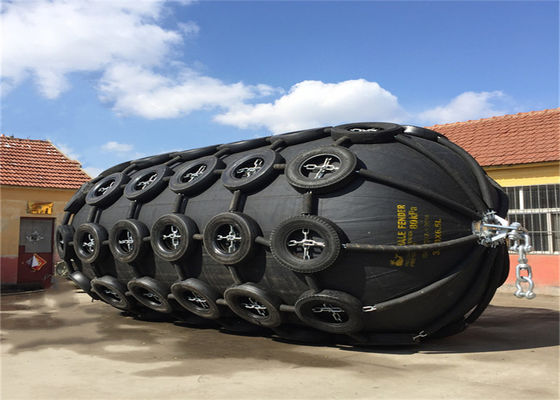 Kualitas Kapal Ke Kapal Operasi STD Truck Tires Pneumatic Marine Fenders pabrik
