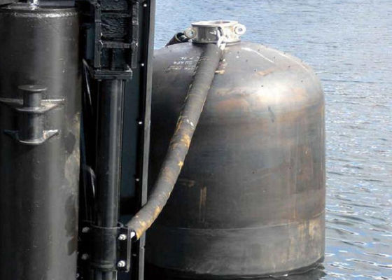 Kualitas ISO 17357 Underwater Submarine Hydro Pneumatic Marine Rubber Fender pabrik
