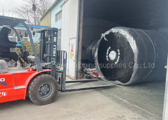 Kualitas Busa Kepadatan Tinggi Di Dalam Busa Suspensi Dock Diisi Fender Ringan 2.5 * 4.1m pabrik