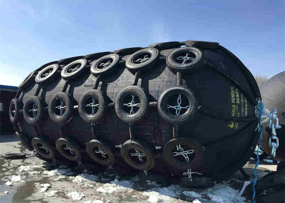 Kualitas Rubber Pneumatic Marine Fender Dock Defense Boat Fender Dengan Jaring Ban pabrik