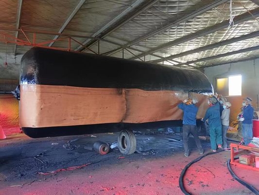 Kualitas 2.3 * 6.2m Busa yang Tidak Dapat Tenggelam Diisi Fender Dengan Jaringan Rantai & Kepadatan Busa 70kg / M³ pabrik