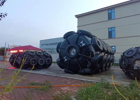 Kualitas Busa mengambang EVA Sepatbor berisi ban rantai sepatbor padat EVA hitam pabrik