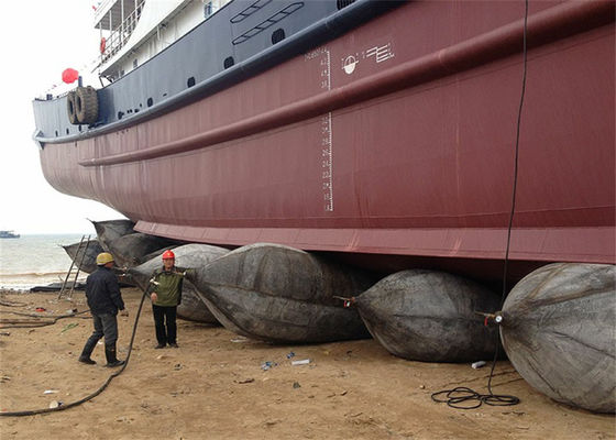 Kualitas Tekanan ledakan 0,3 MPa hingga 0,5 MPa Airbag karet laut yang diinflasi oleh udara terkompresi Cocok untuk penanganan kargo laut Periode 18 bulan pabrik