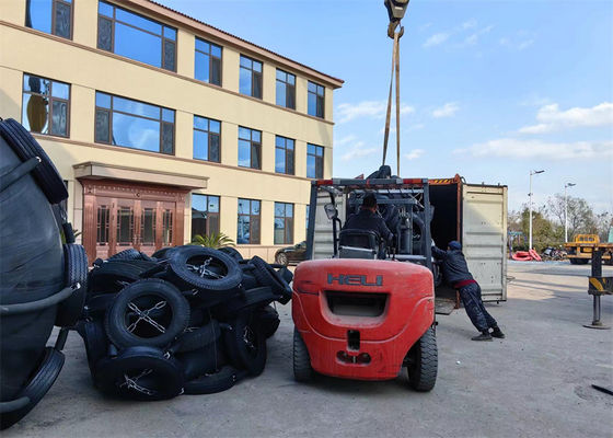 Kualitas Fender Perlindungan Wharf yang disesuaikan untuk kisaran suhu -20-50°C pabrik