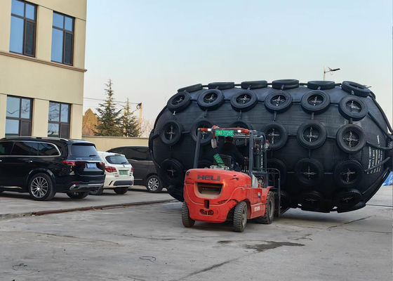 Kualitas 3.3 mx6.5 m fender tipe Yokohama fender karet pneumatik terapung pabrik