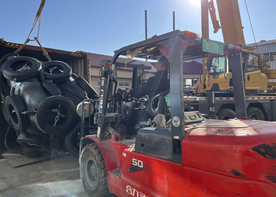 Kualitas Fender karet laut dermaga kapal fender karet pneumatik yokohama pabrik