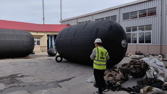 Kualitas ISO17357-2014 Fender Karet Pneumatik Laut Pelindung tahan lama pabrik