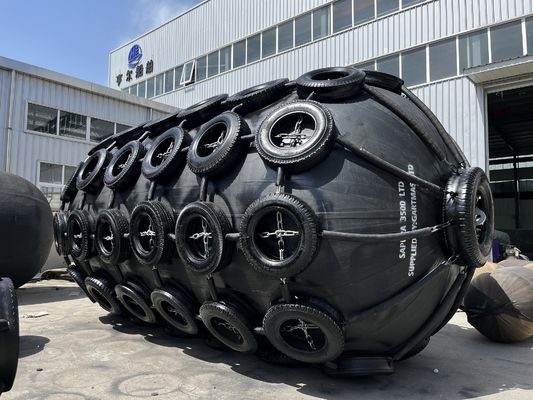 Kualitas 2 Tahun Garansi Disesuaikan High Performance Karet Marine Pneumatic Fender pabrik