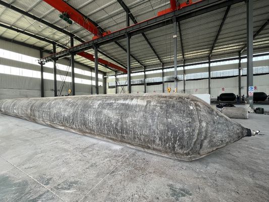 Kualitas High Pressure Resistance Inflatable Marine Airbags Cylindrical Type Offering Performance For Ship Launching Cargo Handling pabrik