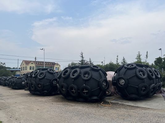 Kualitas Hitam disesuaikan Yokohama Pneumatic Fender tahan lama pabrik