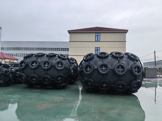 Kualitas Heavy Duty Black Marine Fender untuk Instalasi Tekanan Konstruksi Karet pabrik