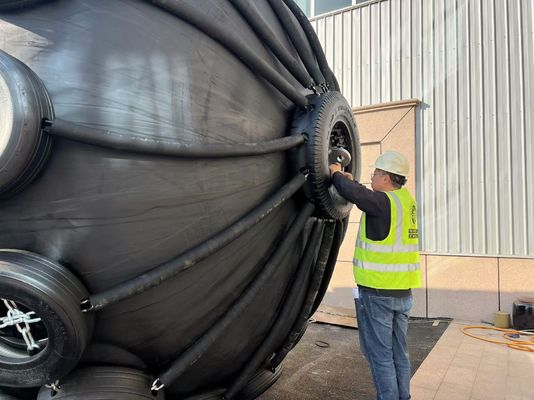 Kualitas Karet Tekanan Tinggi Karet Pneumatik / Yokohama Fenders pabrik