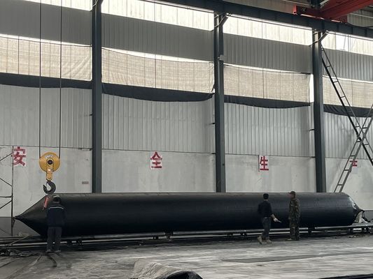 Kualitas Inflatable Barge Docking Airbag Pressure Range 0.2-0.4Mpa Provide Safe Protection During Barge Mooring Docking pabrik
