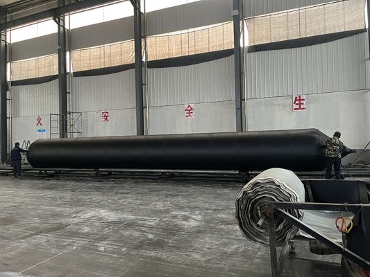 Kualitas Inflatable Barge Docking Airbag Pressure Range 0.2-0.4Mpa Provide Safe Protection During Barge Mooring Docking pabrik
