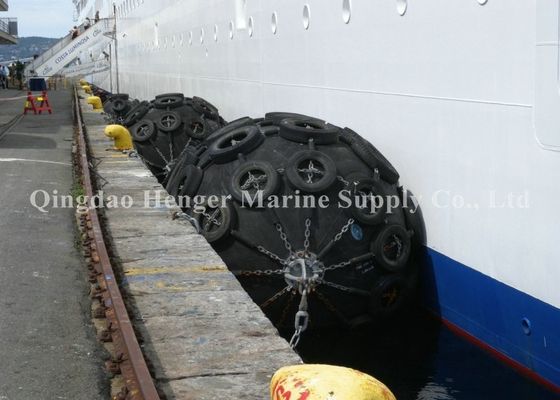 Kualitas Baik Gas Air Tightness Marine Rubber Fender, Oil Tanker Perlindungan Boat Mooring Fender pabrik