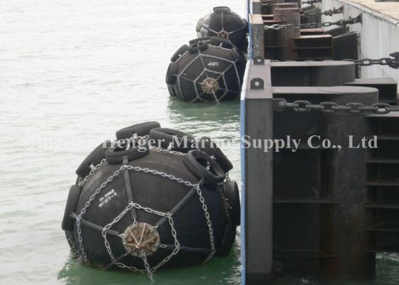 Kualitas ISO 17357 yang sesuai dengan elastisitas tinggi karet alam karet pneumatik untuk penggunaan anti tabrakan di pelabuhan Pabrik