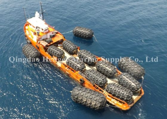 Kualitas Lulus ISO Marine Barge Pneumatic Rubber Fender Offshore Chain Tyre Type pabrik