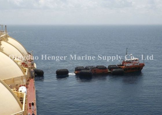 Kualitas Ukuran Disesuaikan Marine Rubber Fender Tahan Korosi Dengan Rantai Bersih pabrik