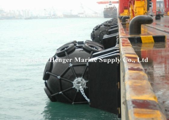Kualitas External Wear Resistance Pneumatic Rubber Fender Instalasi Sederhana Untuk Port pabrik