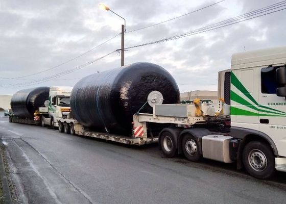 Kualitas Polyurea Layer Dia 700mm Foam Filled Fender Floating Marine Fender pabrik