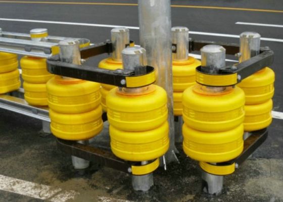 Kualitas Flame Retardant Material Highway Roller Barrier Untuk Mengurangi Kecelakaan Lalu Lintas pabrik