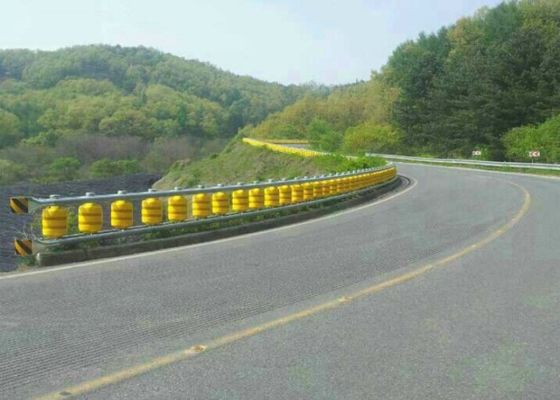 Kualitas KSI Type Highway Anti - Collision Safety Rolling Barrier / Safety Rolling Guardrail pabrik