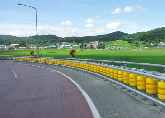 Kualitas Curve Road Roller Barrier Fence, Polyethylene Road Roller Barrier pabrik