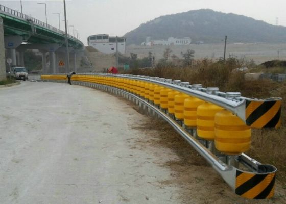 Kualitas Anti Crash Safety Roller Barrier Jalan Spinning Barrier Highway Pagar Pembatas pabrik
