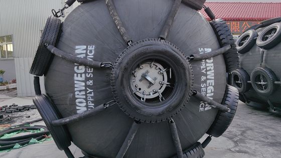 Kualitas Pabrik Kapal Offshore Pneumatic Marine Fenders Overall Winding pabrik