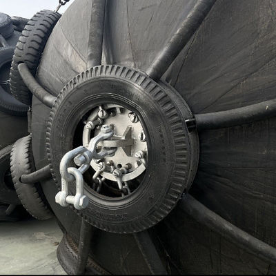 Kualitas 4.8x12m 50kpa / 80kpa Pneumatic Fenders Untuk Kapal pabrik