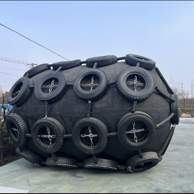 Kualitas ISO 17357 Certified Natural Rubber Pneumatic Fender with 50Kpa Working Pressure for Marine Safety Pabrik