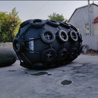 Kualitas Fender Karet Pneumatik Disesuaikan Yokohama Perlengkapan Marinir Esensial pabrik