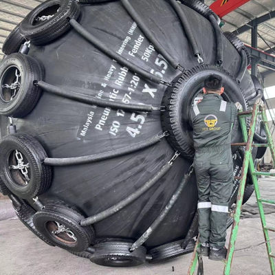 Kualitas Pelindung Fender Karet Pneumatik Anti Korosi untuk Lingkungan Air Garam pabrik