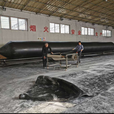 Kualitas Kantong Udara Karet Laut Ultra Tahan Lama Solusi Fleksibel Untuk Penanganan Kapal Beban Berat pabrik