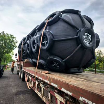 Kualitas Karet tahan lama Pneumatic Fender Marine Dock Protection System Cocok untuk Kapal Barges dan Pelabuhan Absorpsi Dampak pabrik