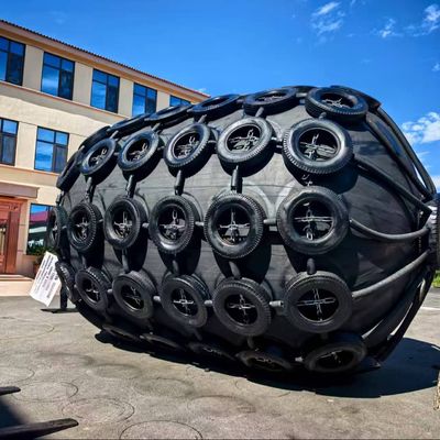 Kualitas Karet tahan lama Pneumatic Fender Marine Dock Protection System Cocok untuk Kapal Barges dan Pelabuhan Absorpsi Dampak pabrik