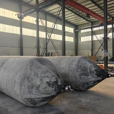 Kualitas Marine Rubber Airbag with Integrated Inflation Hose Connection for Quick Air Supply in 0.8-3 M Diameter and 4-25 M Length pabrik
