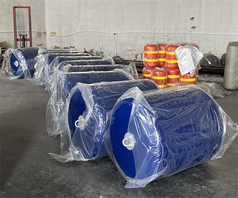 Kualitas ISO17357 Certified EVA Foam Filled Marine Fender with Customizable Length for Anti Collision Protection Pabrik
