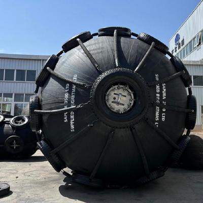 Kualitas Heavy Duty Pneumatic Rubber Fender Offering Excellent Performance in Protecting Marine Vessels and Facilities pabrik
