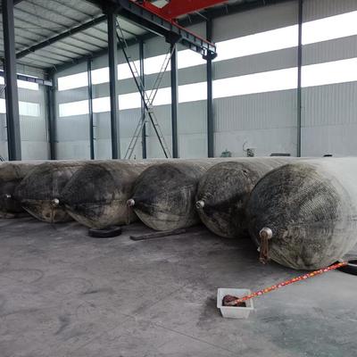 Kualitas Marine Rubber Airbag with Integrated Inflation Hose Connection for Quick Air Supply in 0.8-3 M Diameter and 4-25 M Length pabrik