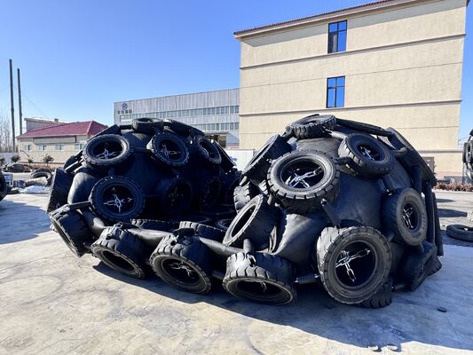 Kualitas Fender Karet Pneumatik Sertifikasi ISO17357 dengan Ukuran Disesuaikan 0,3-4,8 M dan Tekanan 50kpa & 80kpa pabrik