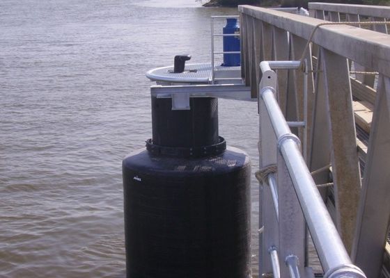 Kualitas Busa Fender Kinerja Tinggi Diisi Disesuaikan Fender Dok Kapal Hitam pabrik