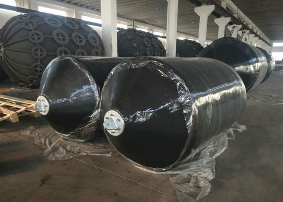Kualitas Ship Protective Floating Dock Fenders Dengan Kekuatan Mekanik Tinggi pabrik