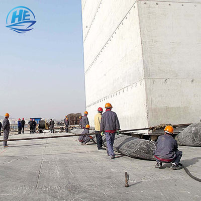 Kualitas Dia 0.5m-4.5m Marine Salvage Airbag Untuk Meluncurkan Ship Dry Dock Airbag pabrik