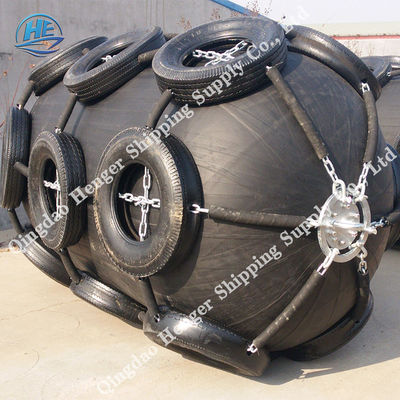 Kualitas Floating Foam Filled Fender Yokohama Type Rubber Boat Fender Berbentuk D pabrik
