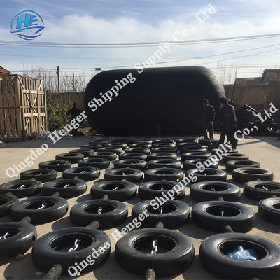 Kualitas Karet Laut Fender Natural Durable Rubber Dock Fender Dengan Garansi 24 Bulan pabrik