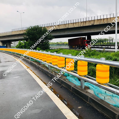 Kualitas Guardrail Anti Shock Spacing 0.5m Road Roller Barrier pabrik